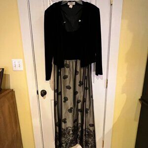 Patra Gown Size 18